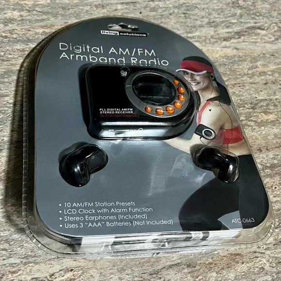 NIan Living Solutions portable AM/ FM Armband radio